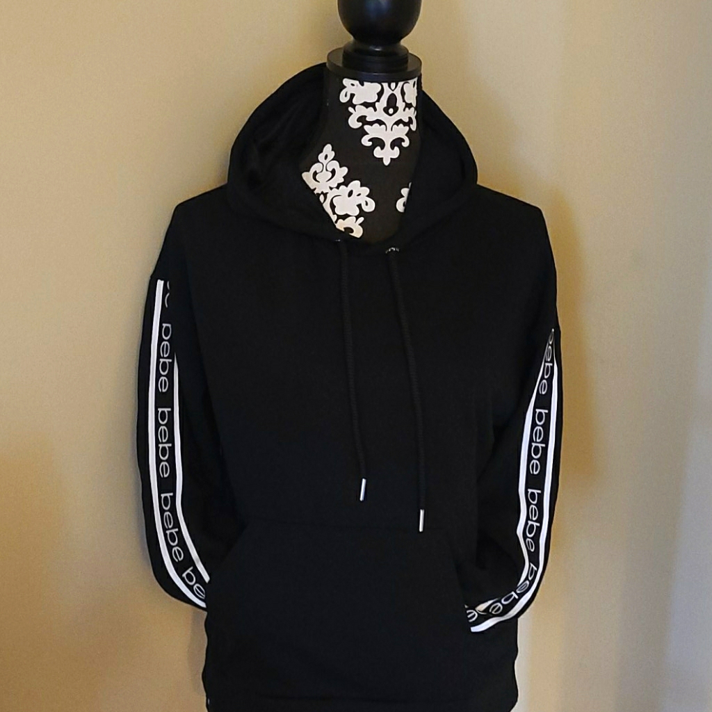 Nwt Bebe Pullover